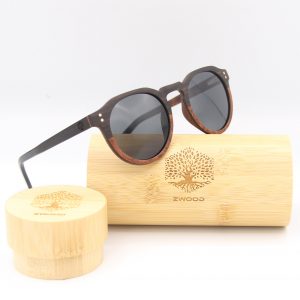 Lunettes de soleil Zwood® modèle Lanta en bois naturel avec verres polarisés UV400 catégorie 3, design artisanal léger et monture bois fait main.
